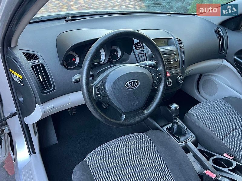 Хетчбек Kia Ceed 2008 в Луцьку фото 20 Хетчбек Kia Ceed 2008 в Луцьку