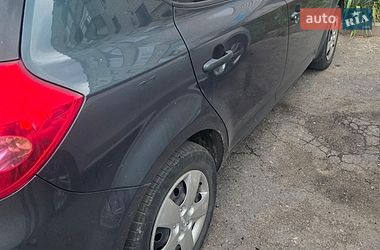 Хэтчбек Kia Ceed 2008 в Кременчуге
