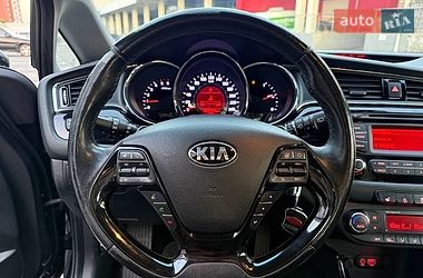 Хетчбек Kia Ceed 2016 в Києві фото 11 Хетчбек Kia Ceed 2016 в Києві