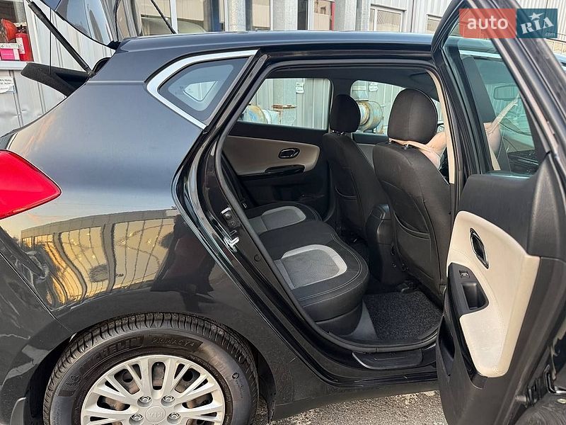 Хетчбек Kia Ceed 2016 в Києві фото 19 Хетчбек Kia Ceed 2016 в Києві
