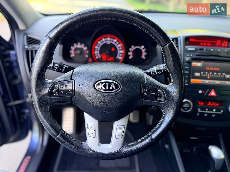 Универсал Kia Ceed 2010 в Киеве