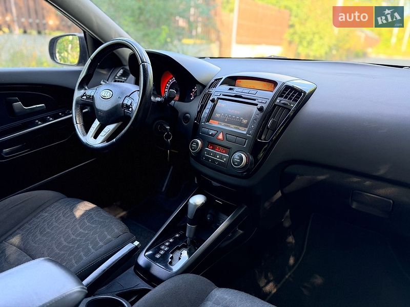 Универсал Kia Ceed 2010 в Киеве