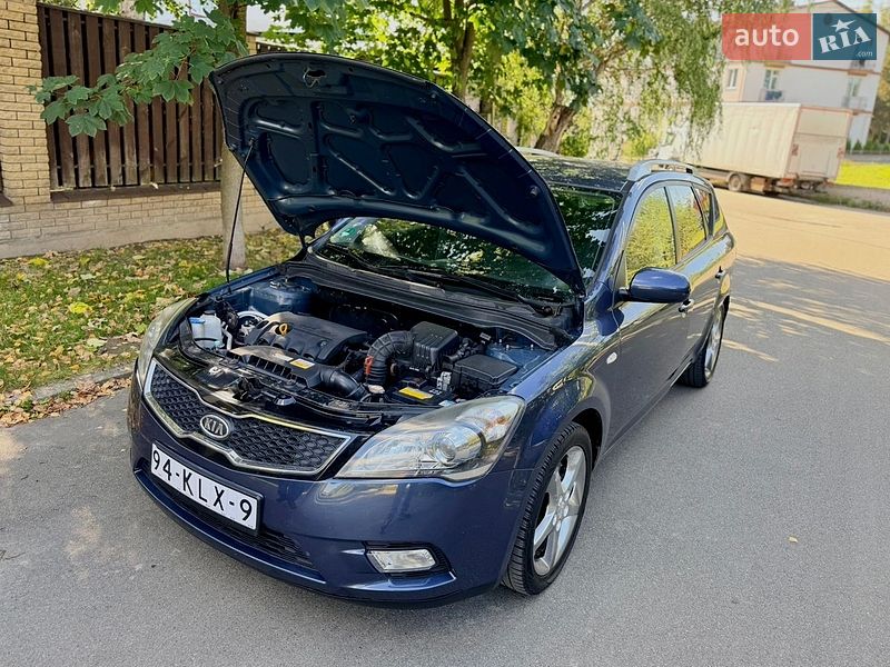 Универсал Kia Ceed 2010 в Киеве
