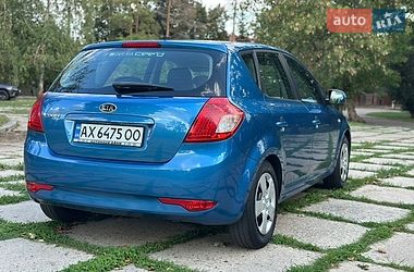 Хэтчбек Kia Ceed 2009 в Харькове
