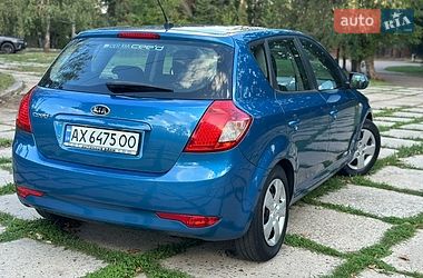 Хэтчбек Kia Ceed 2009 в Харькове