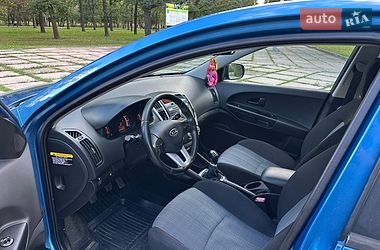 Хэтчбек Kia Ceed 2009 в Харькове