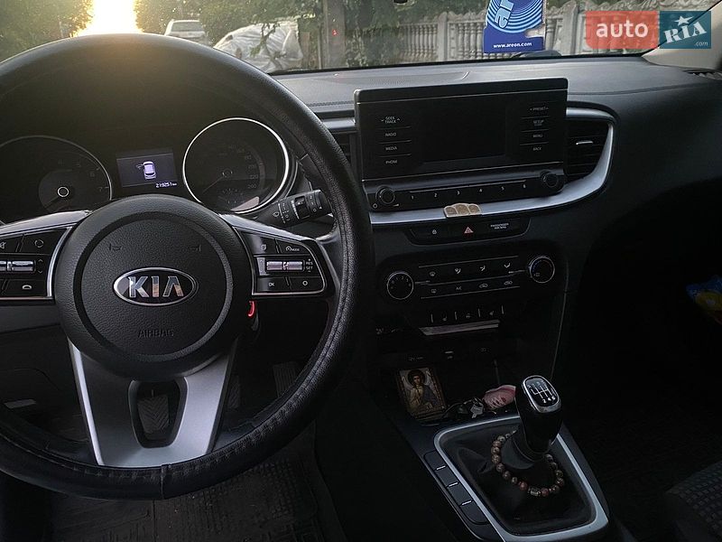 Универсал Kia Ceed 2021 в Хмельницком
