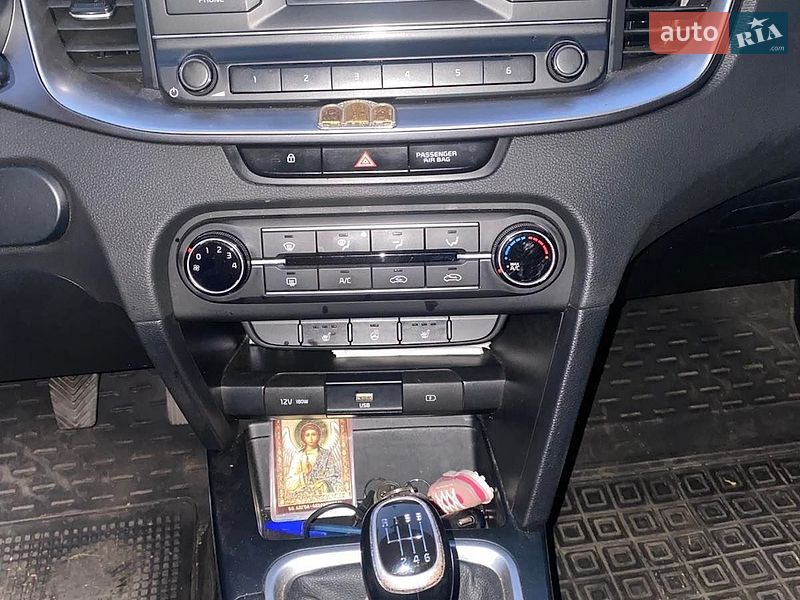 Универсал Kia Ceed 2021 в Хмельницком