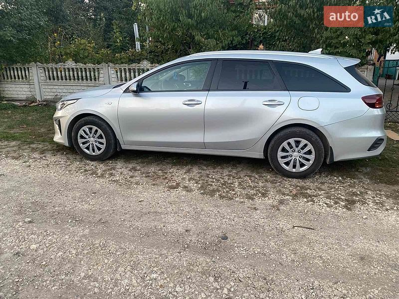 Универсал Kia Ceed 2021 в Хмельницком