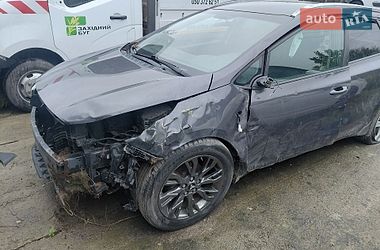 Универсал Kia Ceed 2008 в Дубно