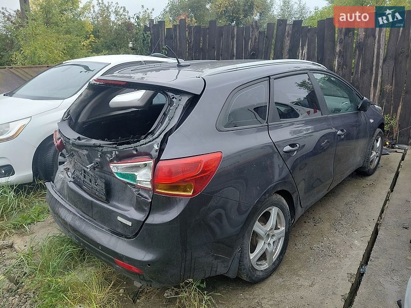 Универсал Kia Ceed 2008 в Дубно