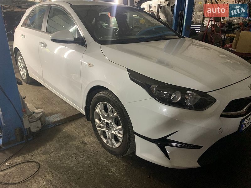 Хэтчбек Kia Ceed 2022 в Киеве