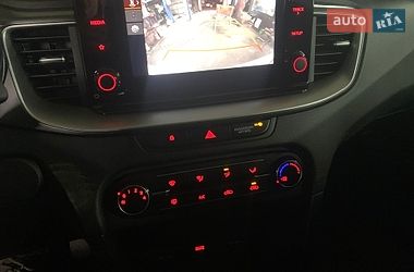 Хетчбек Kia Ceed 2022 в Києві