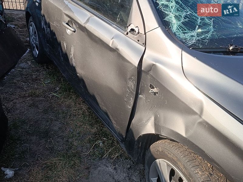Універсал Kia Ceed 2011 в Житомирі
