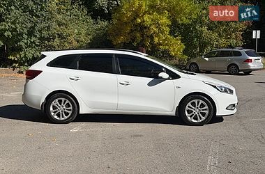 Універсал Kia Ceed 2013 в Полтаві фото 3 Універсал Kia Ceed 2013 в Полтаві