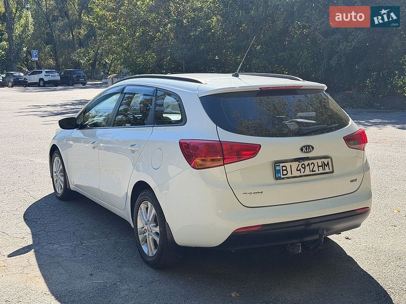 Універсал Kia Ceed 2013 в Полтаві фото 6 Універсал Kia Ceed 2013 в Полтаві
