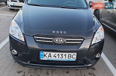 Хэтчбек Kia Ceed 2008 в Киеве