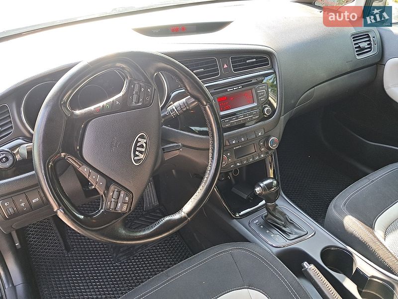Универсал Kia Ceed 2013 в Николаеве фото 6 Универсал Kia Ceed 2013 в Николаеве