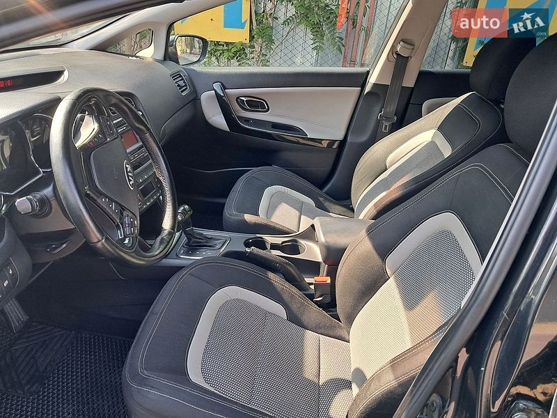 Универсал Kia Ceed 2013 в Николаеве фото 17 Универсал Kia Ceed 2013 в Николаеве