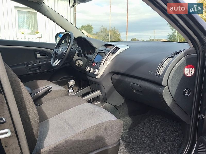 Універсал Kia Ceed 2009 в Локачах