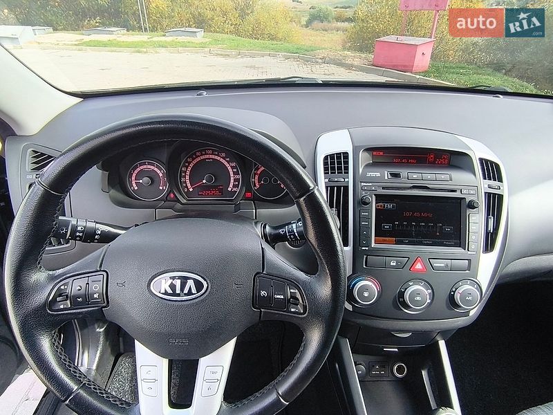 Універсал Kia Ceed 2009 в Локачах