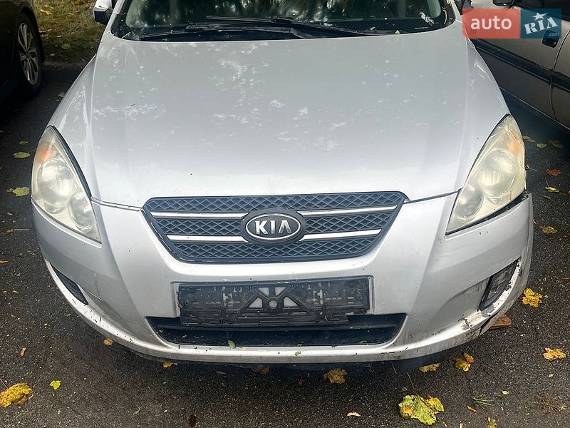 Хэтчбек Kia Ceed 2008 в Киеве