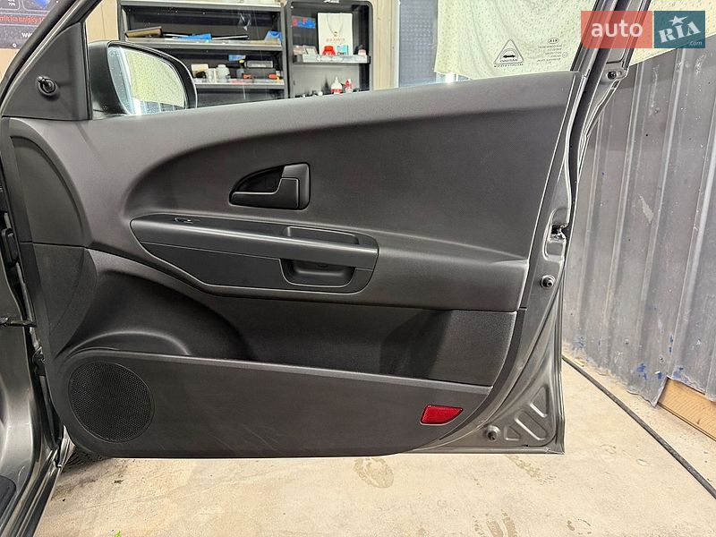 Универсал Kia Ceed 2010 в Луцке