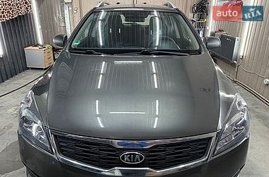 Универсал Kia Ceed 2010 в Луцке