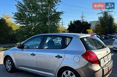 Хэтчбек Kia Ceed 2008 в Киеве