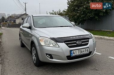 Хэтчбек Kia Ceed 2008 в Киеве
