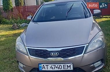 Хэтчбек Kia Ceed 2009 в Тлумаче