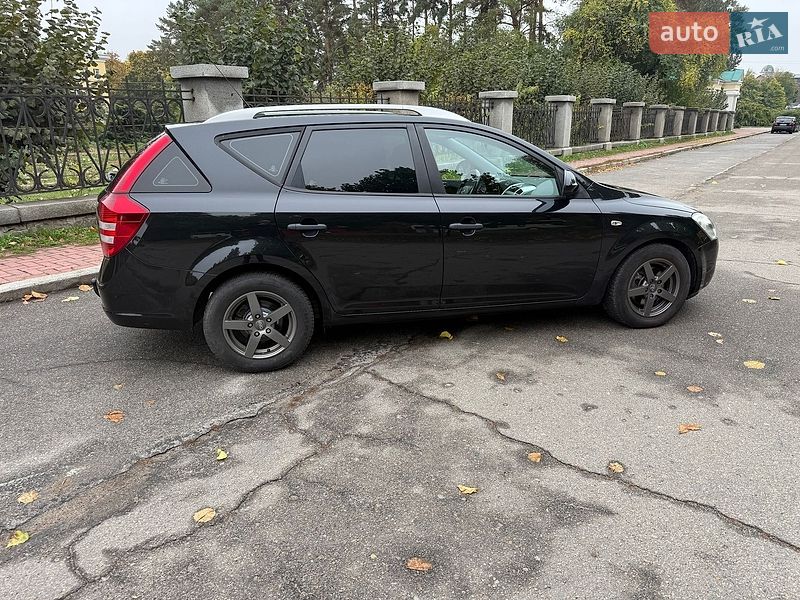 Універсал Kia Ceed 2008 в Умані