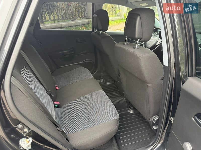 Универсал Kia Ceed 2008 в Умани