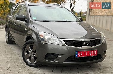 Универсал Kia Ceed 2010 в Луцке