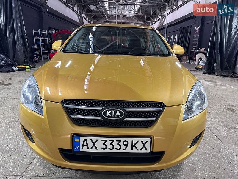 Хетчбек Kia Ceed 2008 в Харкові