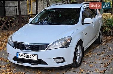 Универсал Kia Ceed 2011 в Днепре