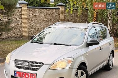 Універсал Kia Ceed 2008 в Рівному