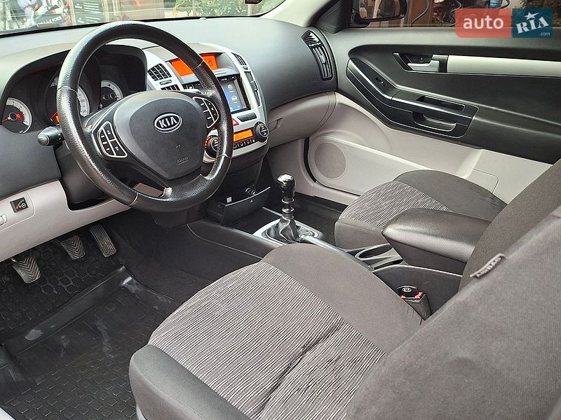 Хетчбек Kia Ceed 2008 в Одесі