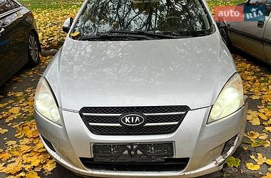 Хэтчбек Kia Ceed 2008 в Киеве