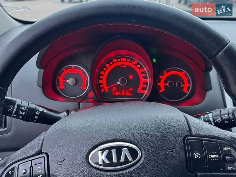 Універсал Kia Ceed 2011 в Софіївській Борщагівці
