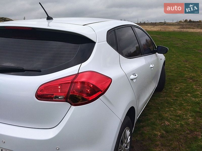 Хетчбек Kia Ceed 2013 в Новоукраїнці фото 11 Хетчбек Kia Ceed 2013 в Новоукраїнці