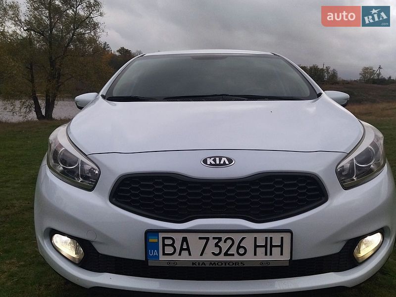 Хетчбек Kia Ceed 2013 в Новоукраїнці фото 15 Хетчбек Kia Ceed 2013 в Новоукраїнці