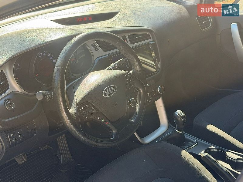 Універсал Kia Ceed 2013 в Полтаві