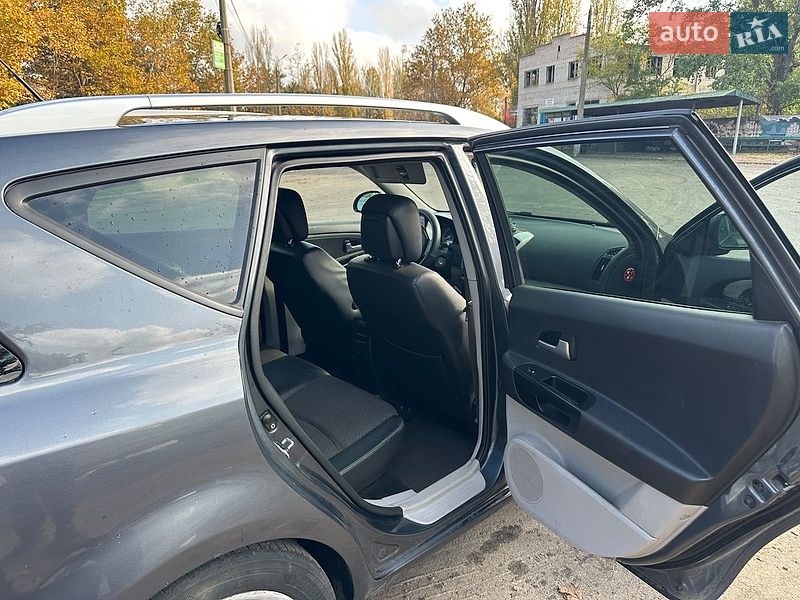 Универсал Kia Ceed 2008 в Николаеве фото 7 Универсал Kia Ceed 2008 в Николаеве