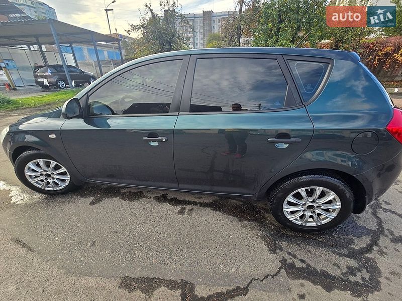 Хэтчбек Kia Ceed 2008 в Черкассах