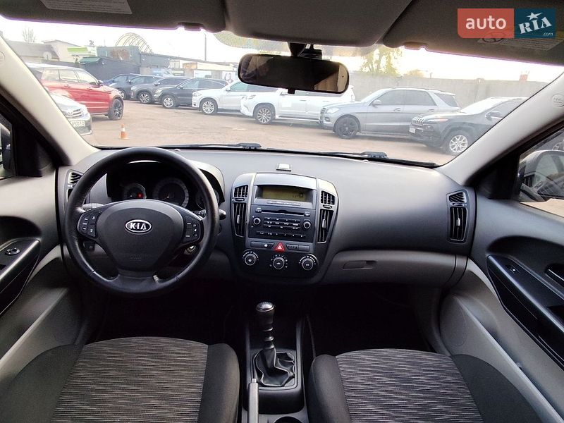 Хэтчбек Kia Ceed 2008 в Чернигове