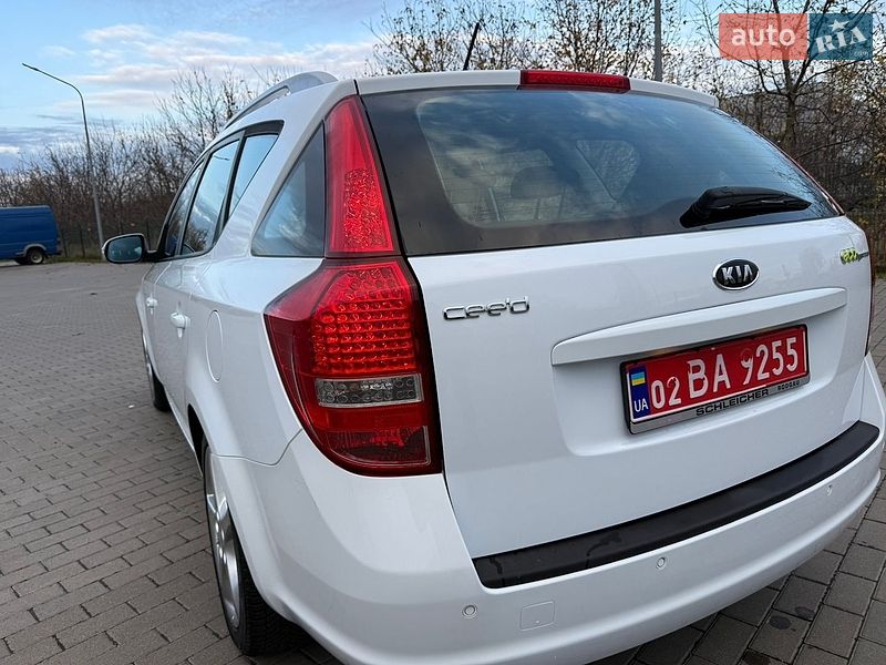 Універсал Kia Ceed 2011 в Вінниці фото 32 Універсал Kia Ceed 2011 в Вінниці