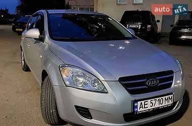 Хетчбек Kia Ceed 2007 в Кривому Розі фото 3 Хетчбек Kia Ceed 2007 в Кривому Розі