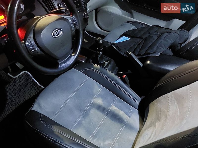 Хетчбек Kia Ceed 2007 в Кривому Розі фото 8 Хетчбек Kia Ceed 2007 в Кривому Розі