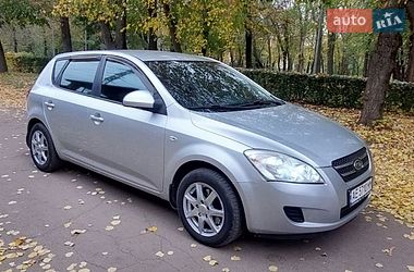 Хэтчбек Kia Ceed 2007 в Кривом Роге